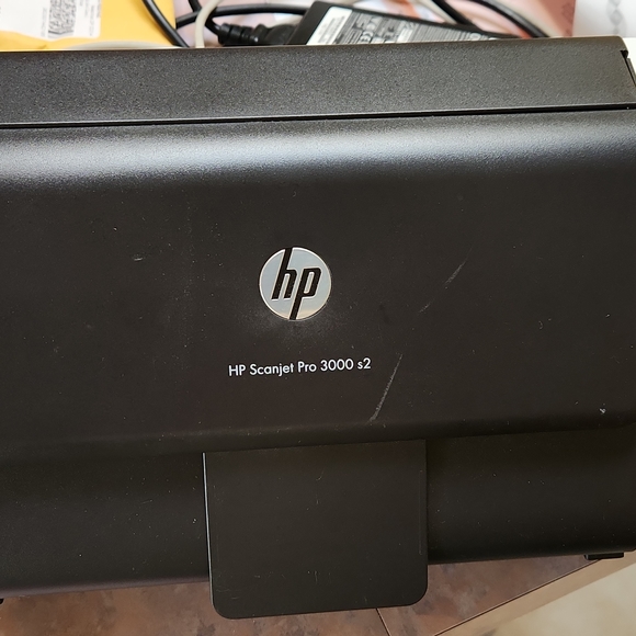 HP Scanjet Pro 3000 s2 scanner - Picture 1 of 3
